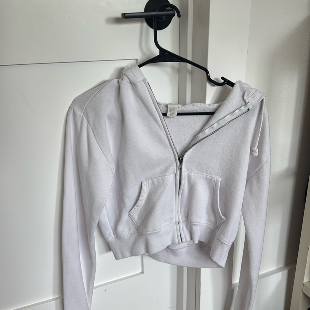 FULL TILT Essential Women’s Crop Zip Hoodie - WHITE
